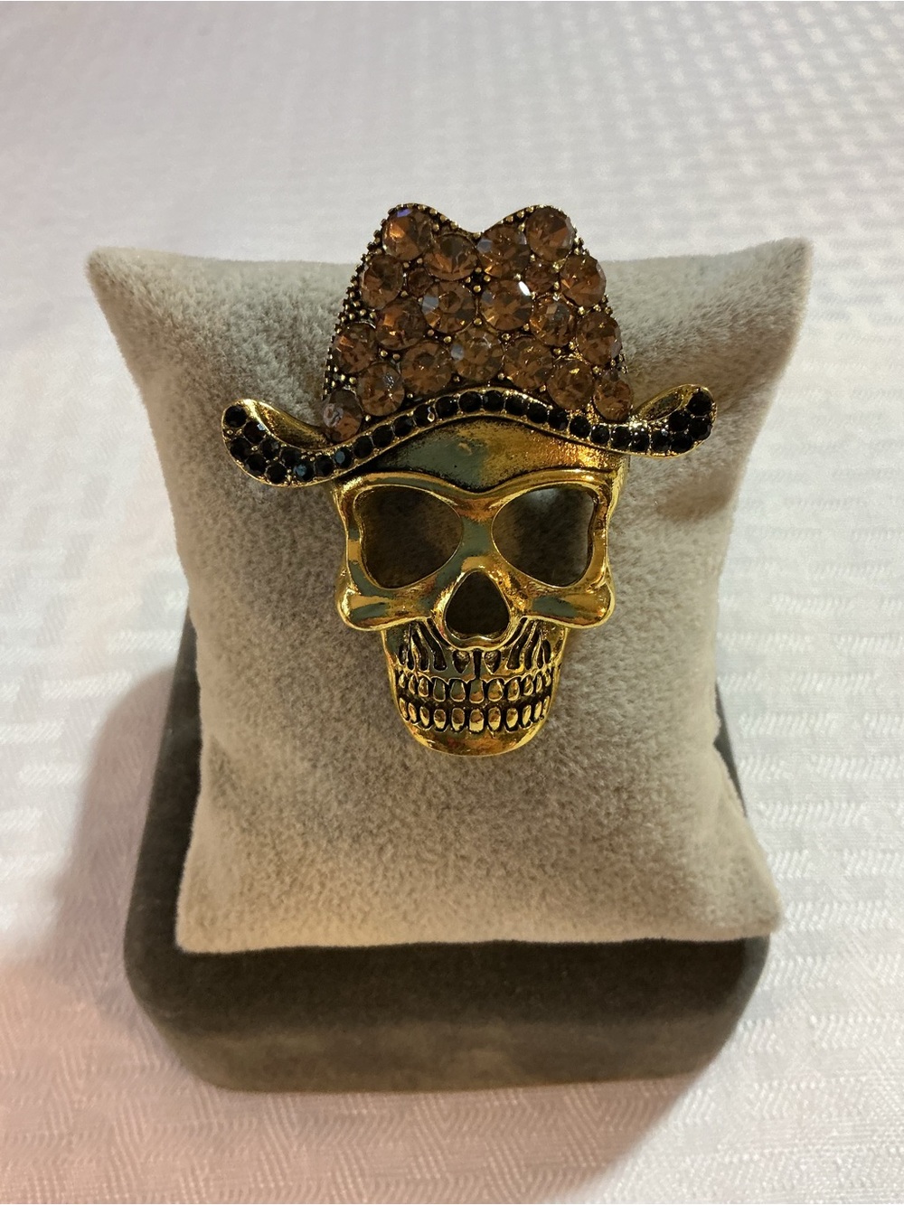Cowboy Skull Western Hat Biker Gothic Rhinestone Antique Gold Tone Brooch